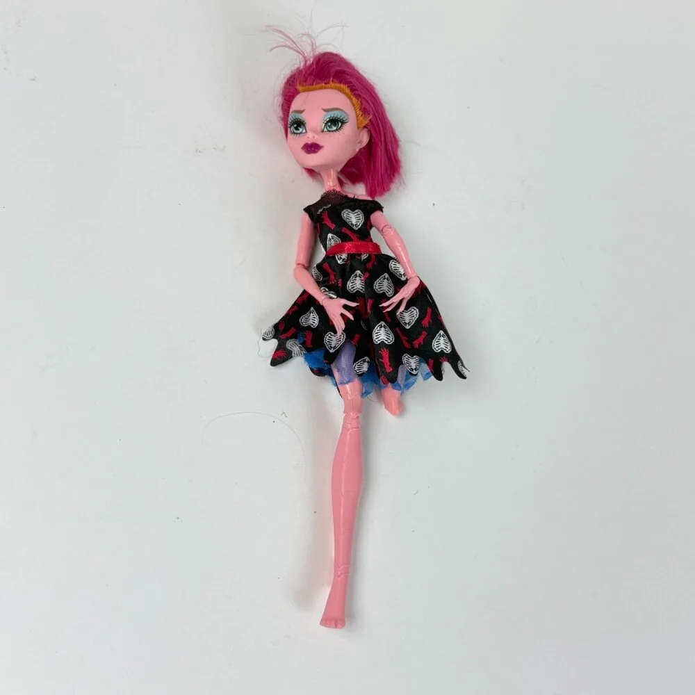 Monster High Doll Lot Of 4 Jinafire Ghouls Draculaura & Creepateria For Repair